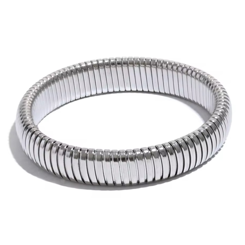 ◾️Silver Flexible Ribbed Designed Bracelet